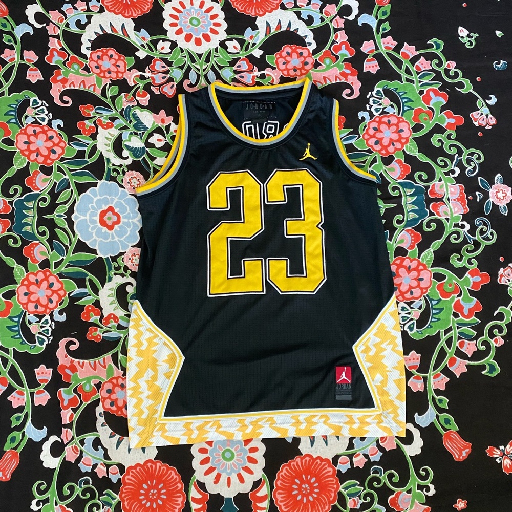 Jordan Black and Yellow Zigzag Jersey